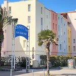 La Au Centre-port D'agde Apartamento