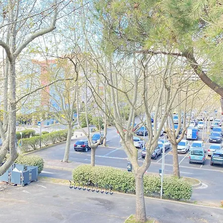 La Au Centre-port D'agde Apartamento *