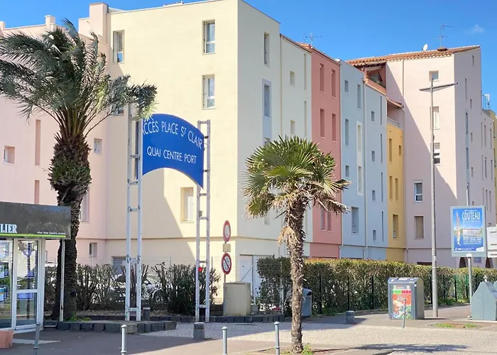 La Au Centre-port D'agde Апартаменты